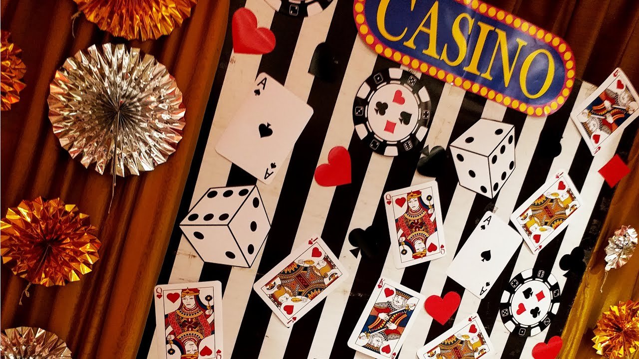 Casino-Themed Cat Accessories